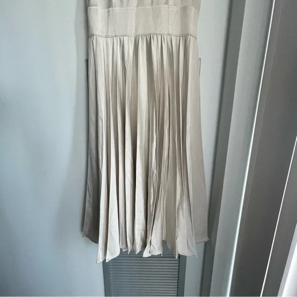 BANANA REPUBLIC BR Soft Cream Dress - Picture 3 of 11